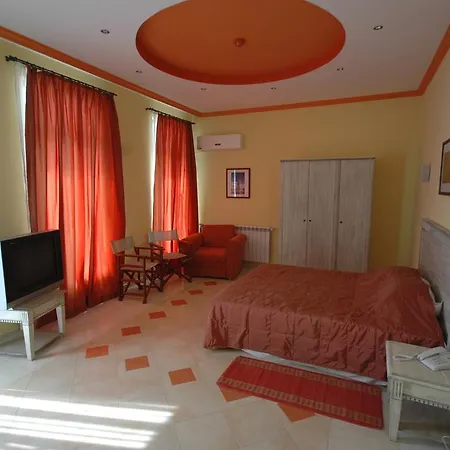 Brigantina ホテル 3*