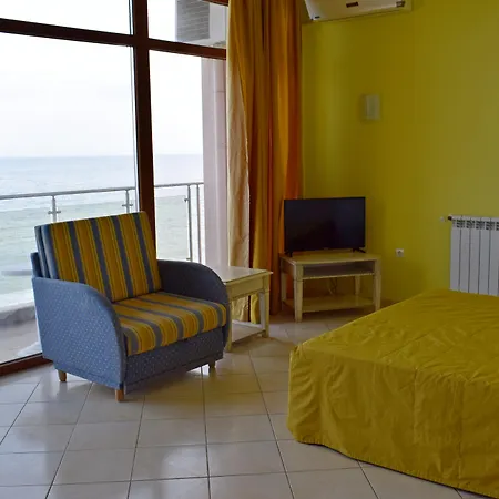 ホテル Brigantina 3*